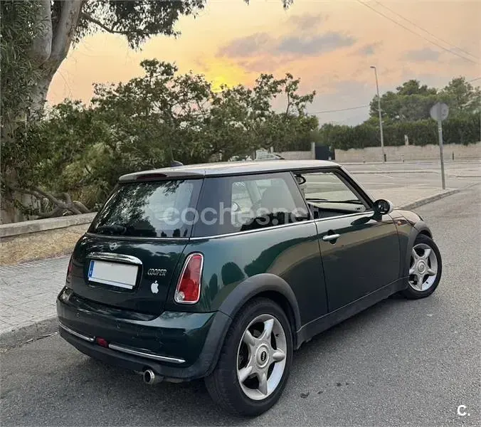 Usado Mini Cooper 116 CV (85 kW) 2006 Verde Utilitario