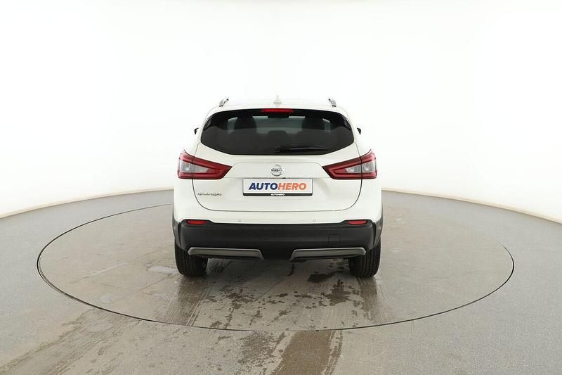 Usado Nissan Qashqai N-Connecta 140 CV (102 kW) 2021 Blanco SUV