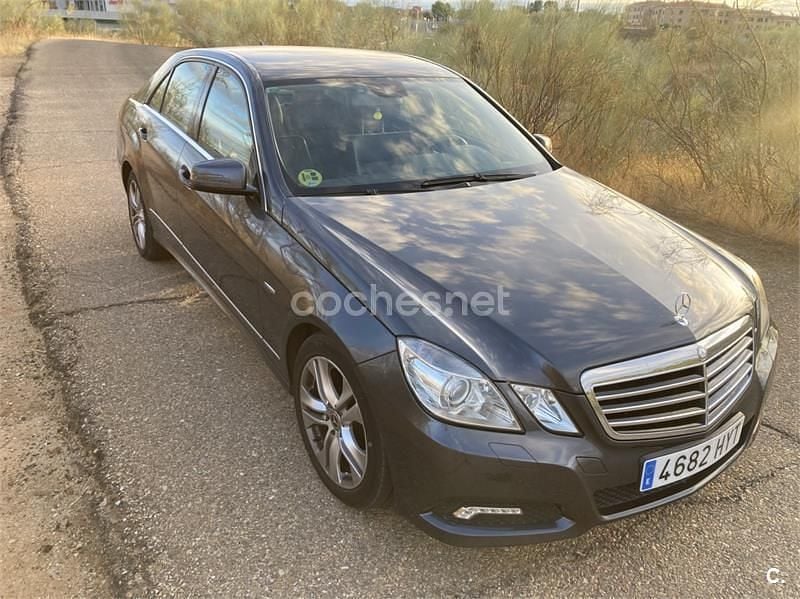 Gris / plata Usado 2010 Mercedes E250 Avantgarde Berlina | 10.300 € (Super precio) - Imagen 1/4