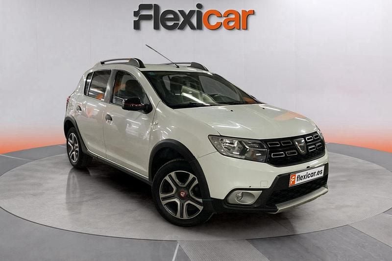 Blanco Usado 2019 Dacia Sandero Comfort Berlina | 9490 € (Buen precio) - Imagen 1/4