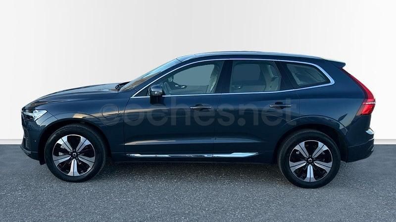 Usado Volvo XC60 Plus 350 CV (257 kW) 2024 Azul SUV