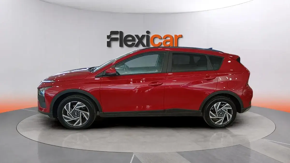 Usado Hyundai Bayon 80 CV (58 kW) 2025 Granate SUV