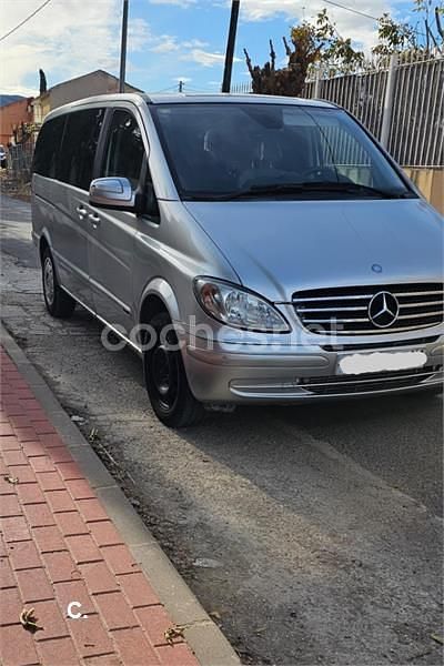 Usado Mercedes Viano 150 CV (110 kW) 2010 Gris / plata Monovolumen