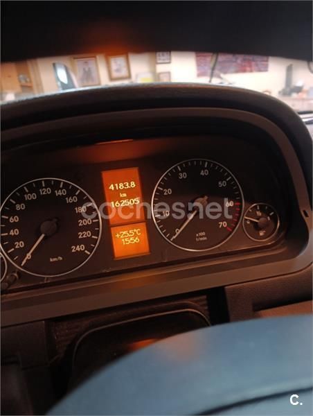 Negro Usado 2004 Mercedes A170 Classic Monovolumen | 4700 € (Un poco caro) - Imagen 1/4