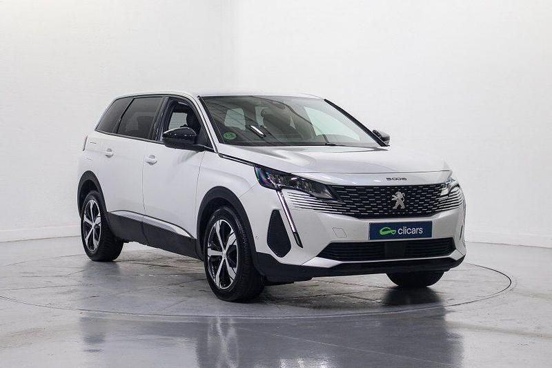 Usado Peugeot 5008 Allure 130 CV (95 kW) 2022 Blanco SUV