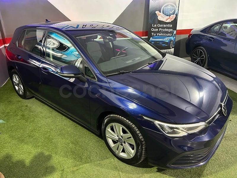 Usado VW Golf VIII 115 CV (84 kW) 2021 Azul Berlina
