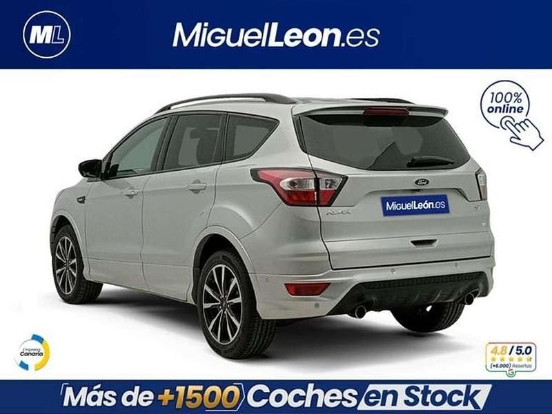 Usado Ford Kuga ST-Line 120 CV (88 kW) 2018 Gris SUV