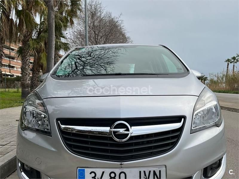 Usado Opel Meriva Selective 120 CV (88 kW) 2016 Gris / plata Monovolumen