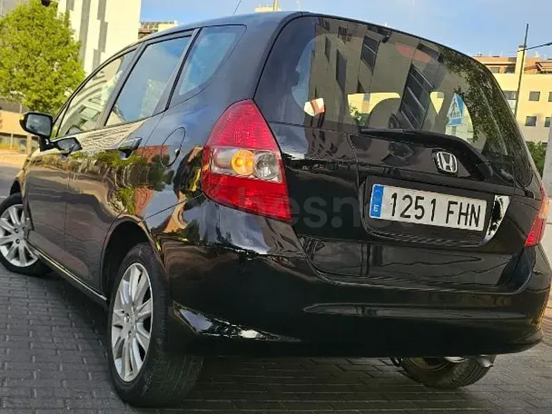 Usado Honda Jazz ES 83 CV (61 kW) 2006 Negro Utilitario