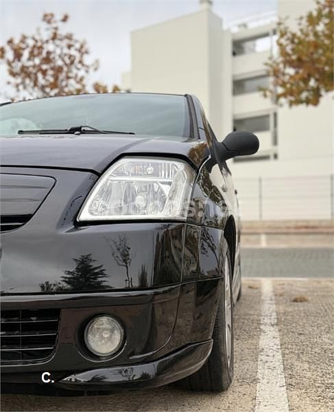Usado Citroën C2 VTR Sport 75 CV (55 kW) 2006 Negro Utilitario