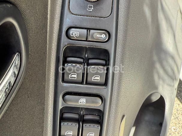 Usado Seat Toledo Sport 110 CV (80 kW) 1999 Gris / plata Berlina