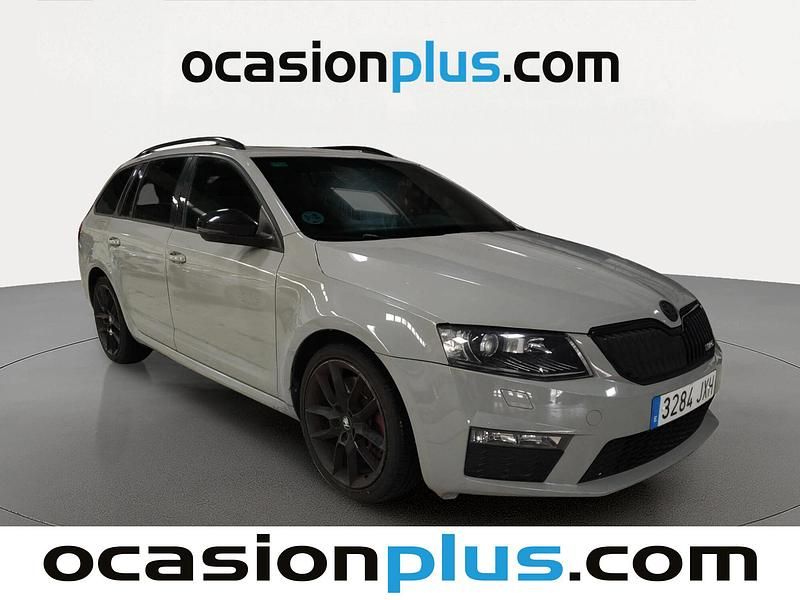 Usado Skoda Octavia RS 220 CV (161 kW) 2017 Gris Familiar