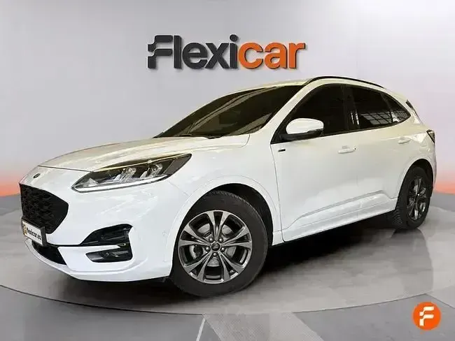 Usado Ford Kuga ST-Line 120 CV (88 kW) 2023 Blanco SUV