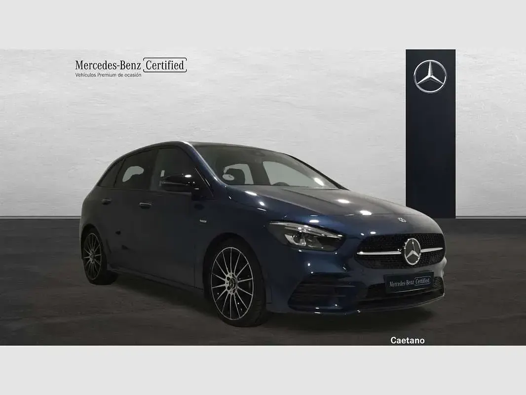 Usado Mercedes B180 116 CV (85 kW) 2021 Azul Utilitario