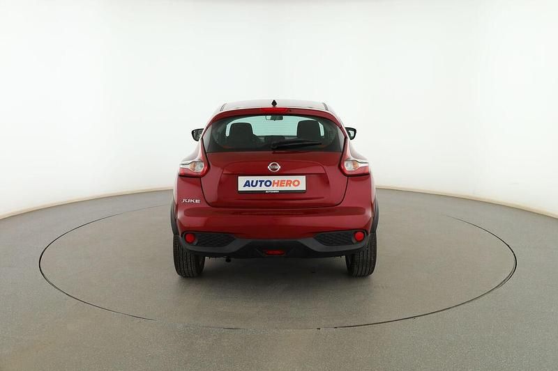 Usado Nissan Juke Visia 95 CV (69 kW) 2016 Rojo SUV
