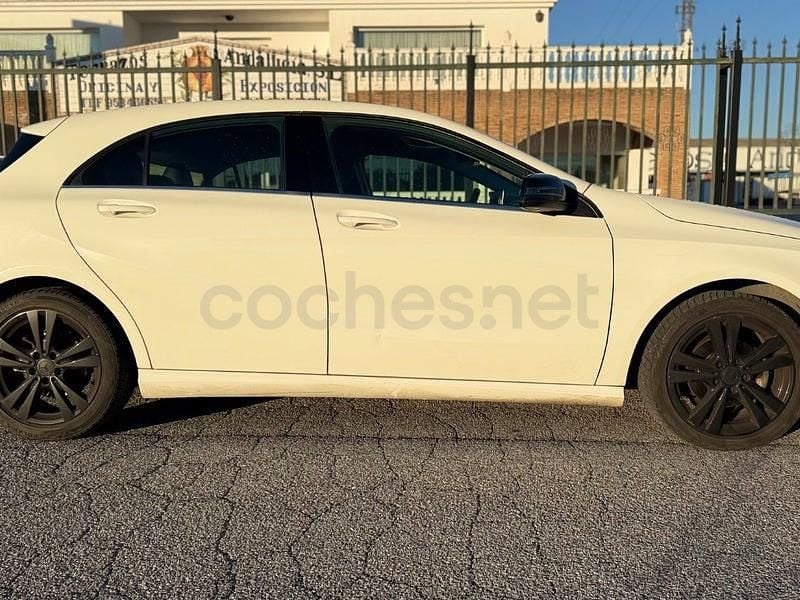 Usado Mercedes A180 116 CV (85 kW) 2019 Blanco Berlina