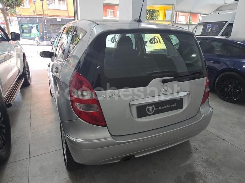 Usado Mercedes A200 Elegance 140 CV (102 kW) 2005 Gris / plata Monovolumen