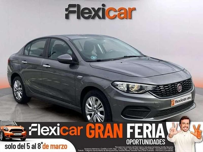 Usado Fiat Tipo Easy 95 CV (69 kW) 2018 Gris Berlina