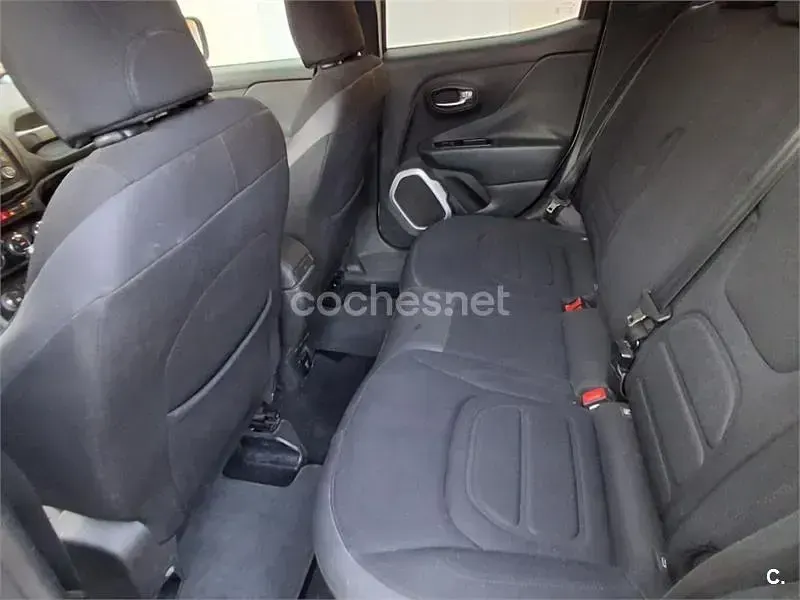 Usado Jeep Renegade Longitude 140 CV (102 kW) 2015 Blanco SUV