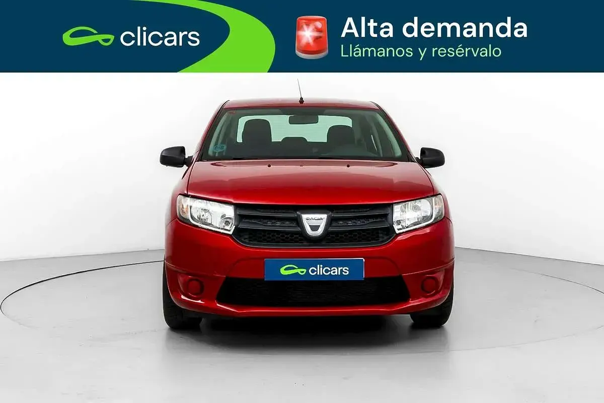 Usado Dacia Logan Ambiance 75 CV (55 kW) 2016 Rojo Utilitario