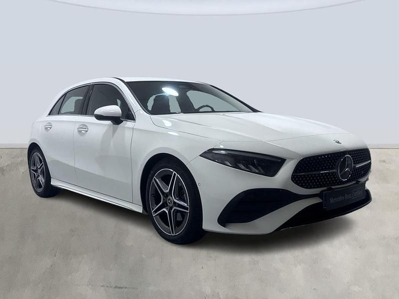 Usado Mercedes A180 116 CV (85 kW) 2024 Blanco