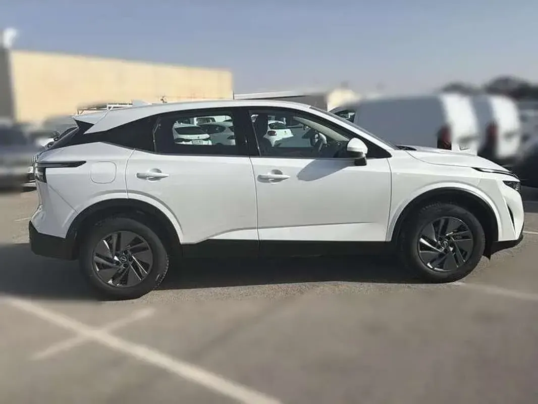 Usado Nissan Qashqai Acenta 140 CV (102 kW) 2025 Blanco SUV