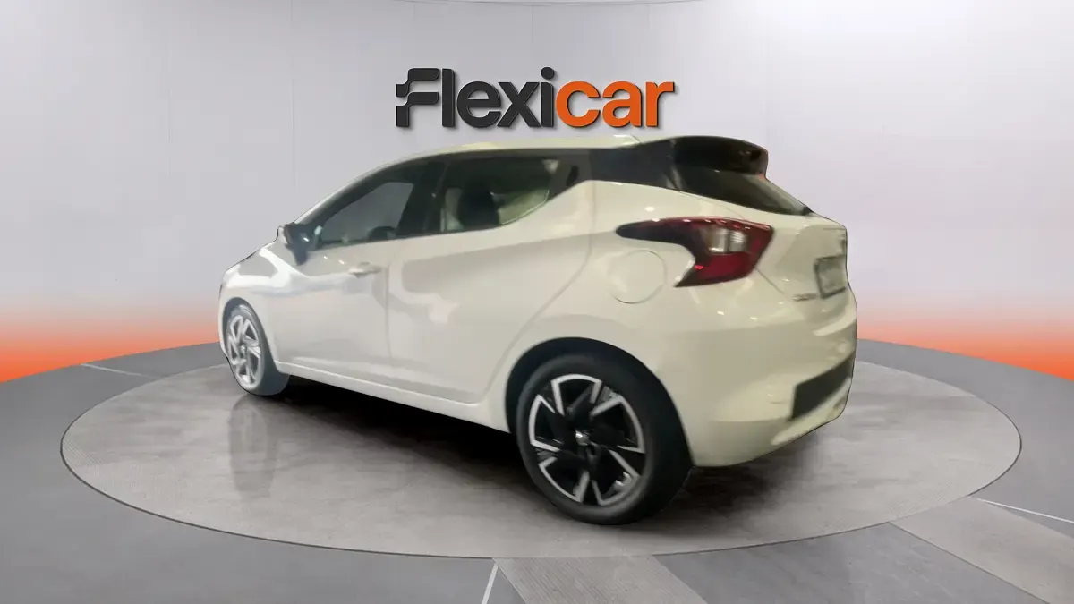 Usado Nissan Micra Acenta 92 CV (67 kW) 2021 Blanco Utilitario