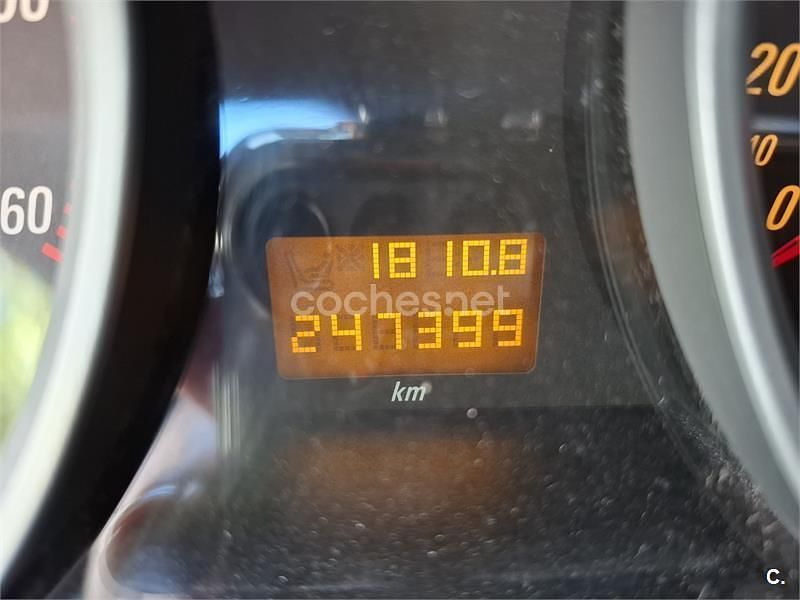 Negro Usado 2007 Opel Astra GTC Sport Berlina | 2500 € (Buen precio) - Imagen 1/4