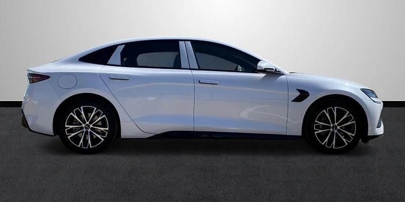 Nuevo BYD Seal Comfort 169 kW (231 CV) 2026 Blanco Berlina