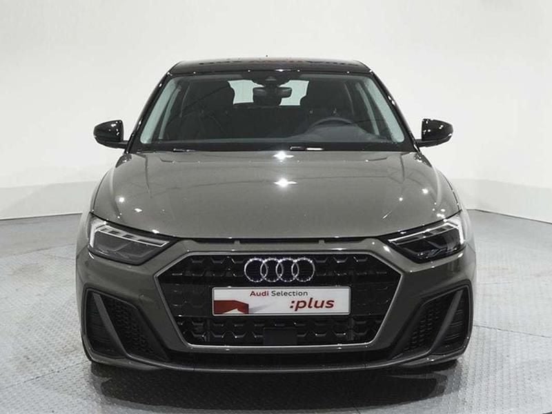 Usado Audi A1 Sportback Black Edition 116 CV (85 kW) 2025 Gris Utilitario