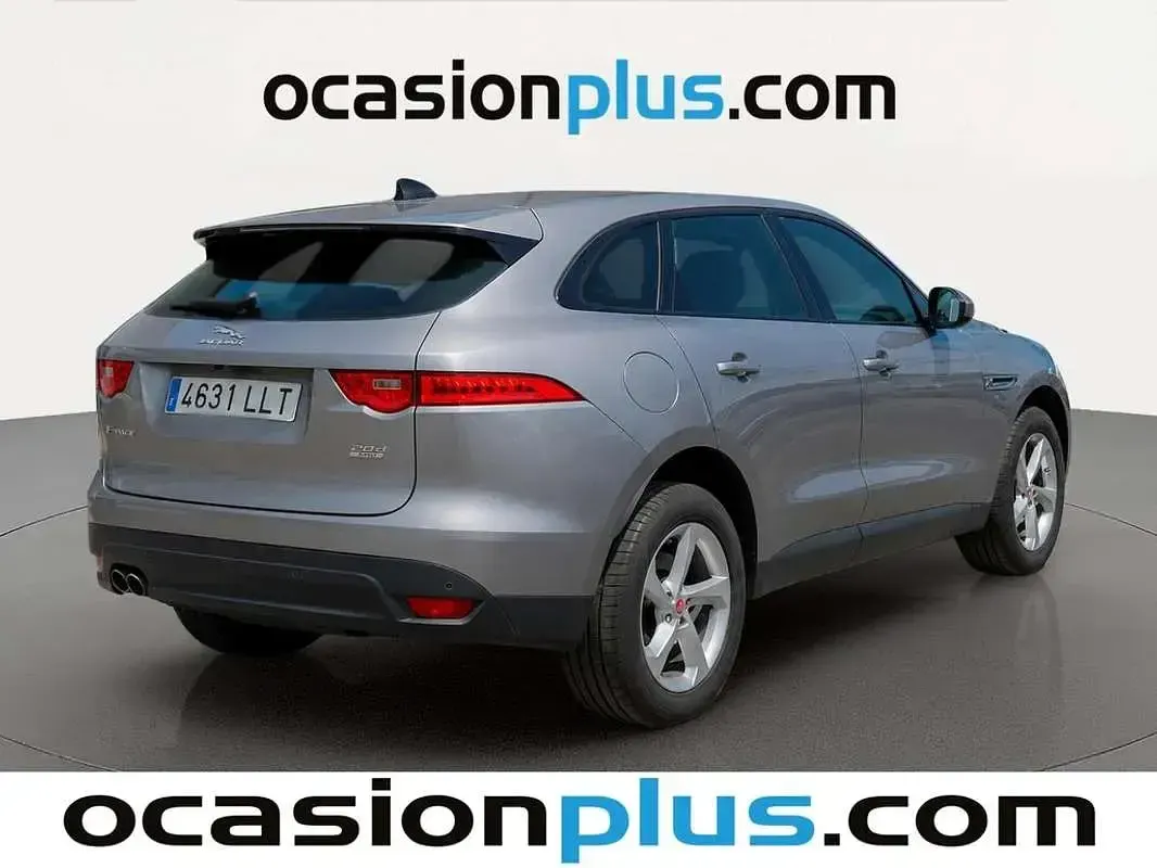Usado Jaguar F-Pace Prestige 180 CV (132 kW) 2020 Gris SUV