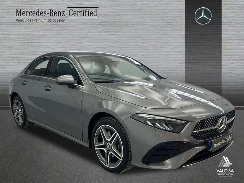 Usado Mercedes A250 AMG line 218 CV (160 kW) 2024 Gris Berlina