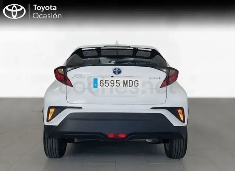 Usado Toyota C-HR Active 122 CV (89 kW) 2023 Blanco SUV