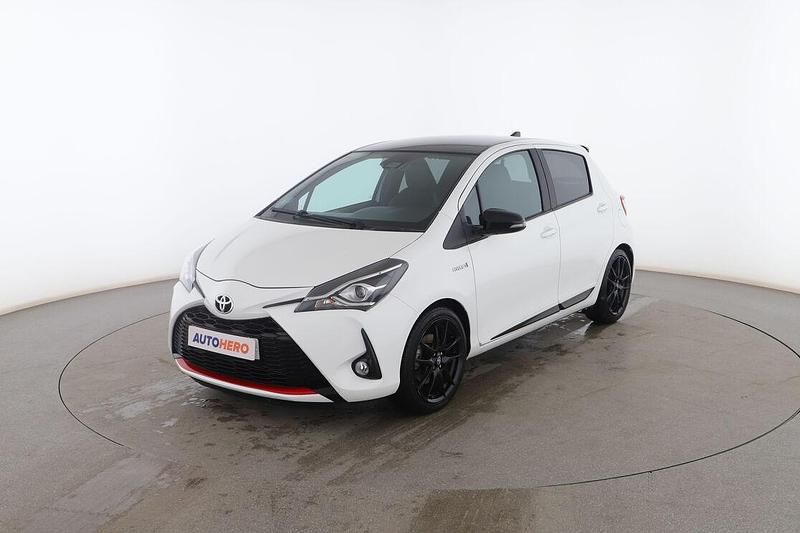 Blanco Usado 2019 Toyota Yaris Hybrid Sport Utilitario | 17.399 € (Un poco caro) - Imagen 1/3