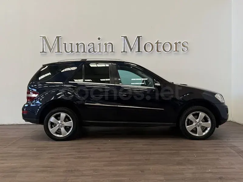 Usado Mercedes ML280 190 CV (139 kW) 2009 Azul SUV