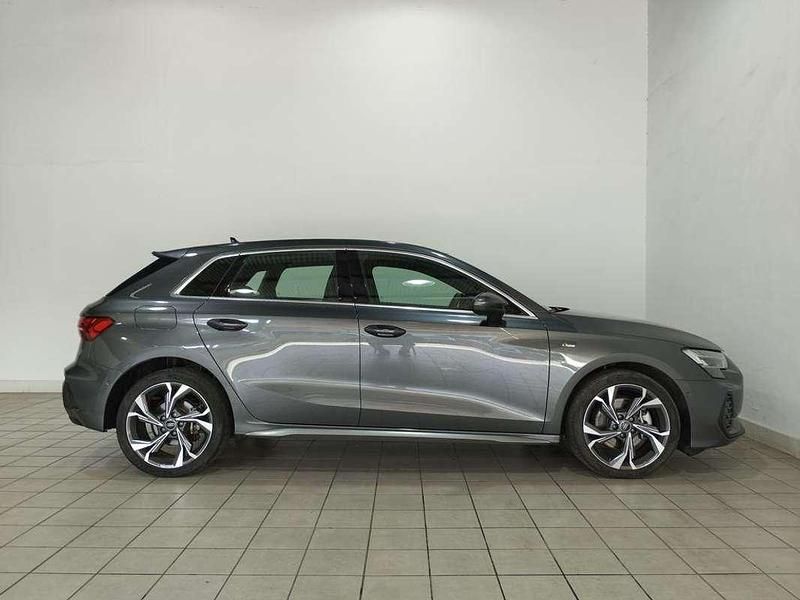 Usado Audi A3 Sportback e-tron S-Line 204 CV (150 kW) 2025 Gris Utilitario