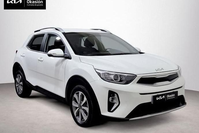 Usado Kia Stonic 100 CV (73 kW) 2022 SUV