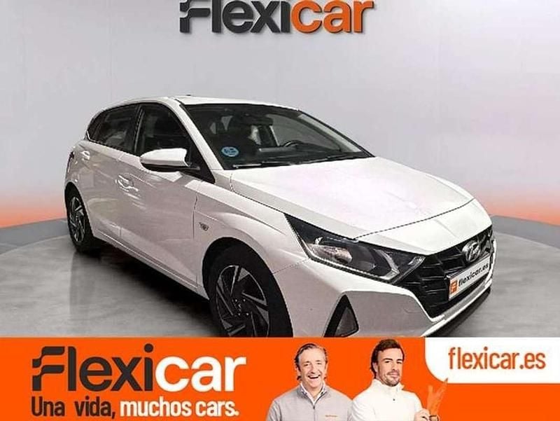 Blanco Usado 2022 Hyundai i20 Utilitario | 12.990 € (Precio justo) - Imagen 1/4