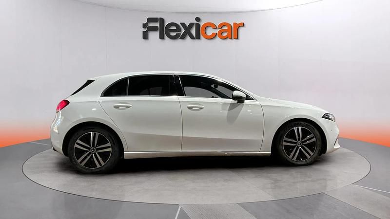 Usado Mercedes A180 117 CV (86 kW) 2019 Blanco Berlina