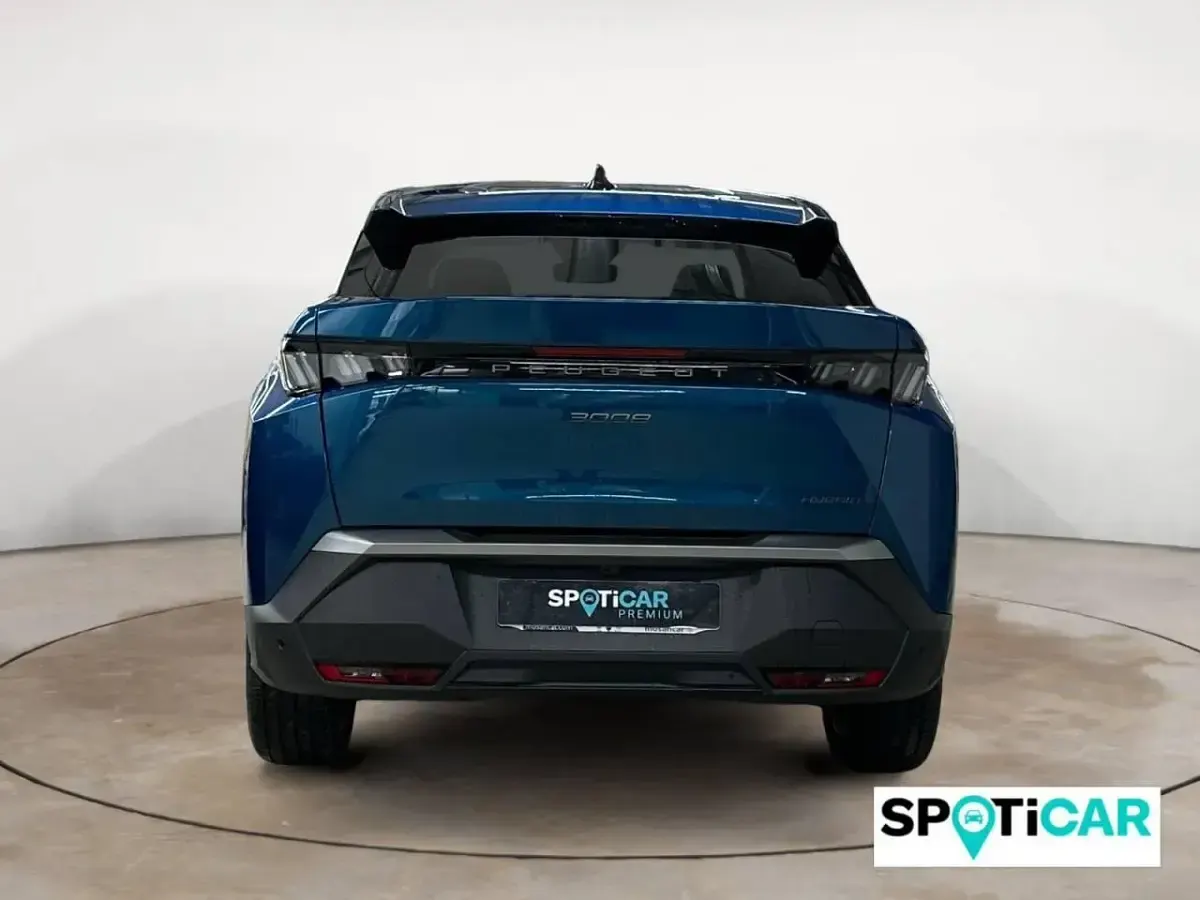 Usado Peugeot 3008 Allure 145 CV (106 kW) 2025 Azul SUV
