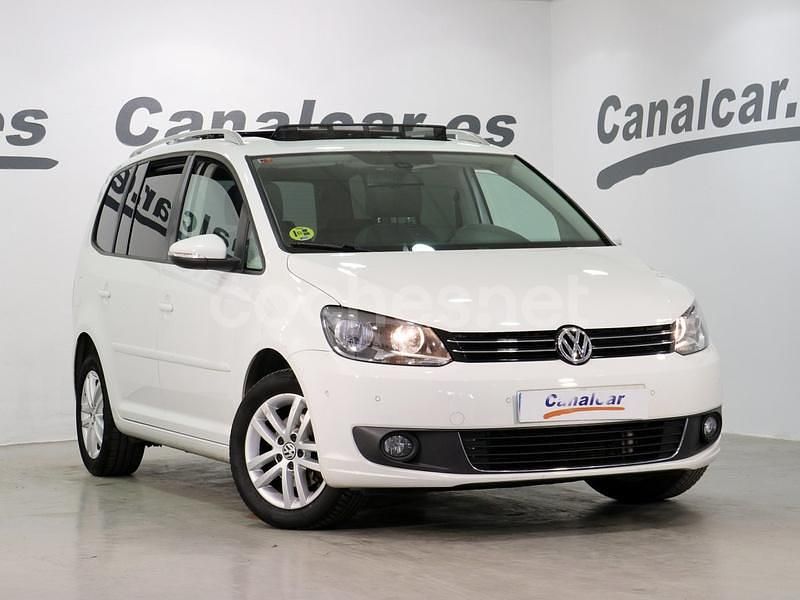 Usado VW Touran Advance 105 CV (77 kW) 2015 Blanco Monovolumen