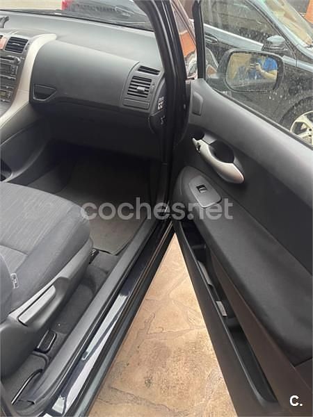 Usado Toyota Auris Luna 124 CV (91 kW) 2007 Negro Berlina