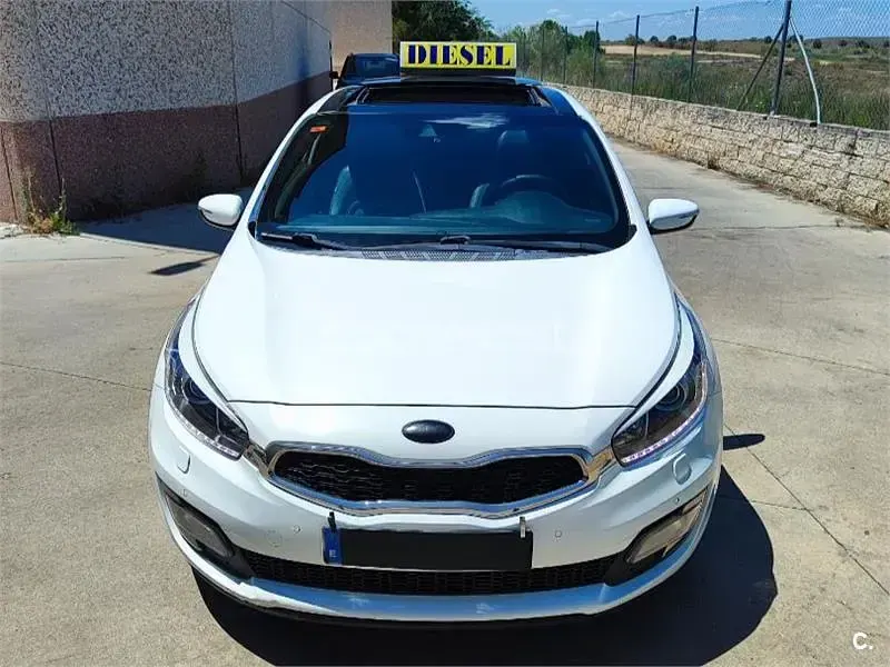 Usado Kia Ceed GT 128 CV (94 kW) 2013 Blanco Berlina