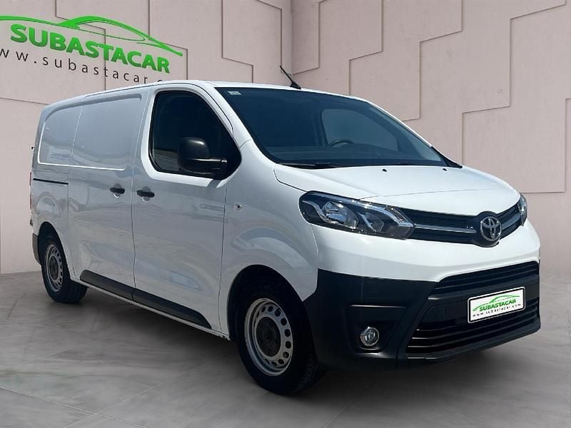 Usado Toyota Proace Business Edition 102 CV (75 kW) 2022 Blanco Monovolumen