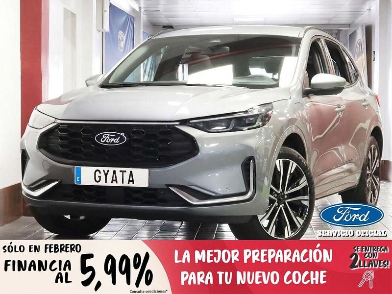 Usado Ford Kuga ST-Line X 243 CV (178 kW) 2025 Gris / plata SUV