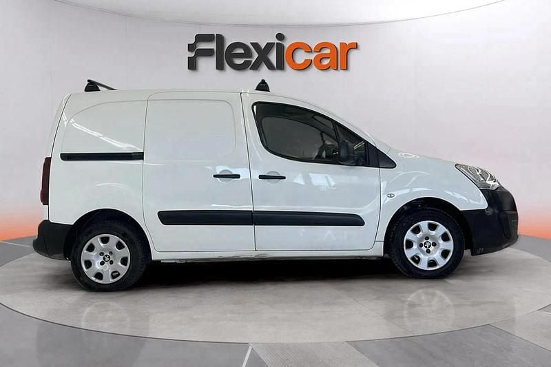 Usado Peugeot Partner Tepee Access 75 CV (55 kW) 2015 Blanco Monovolumen