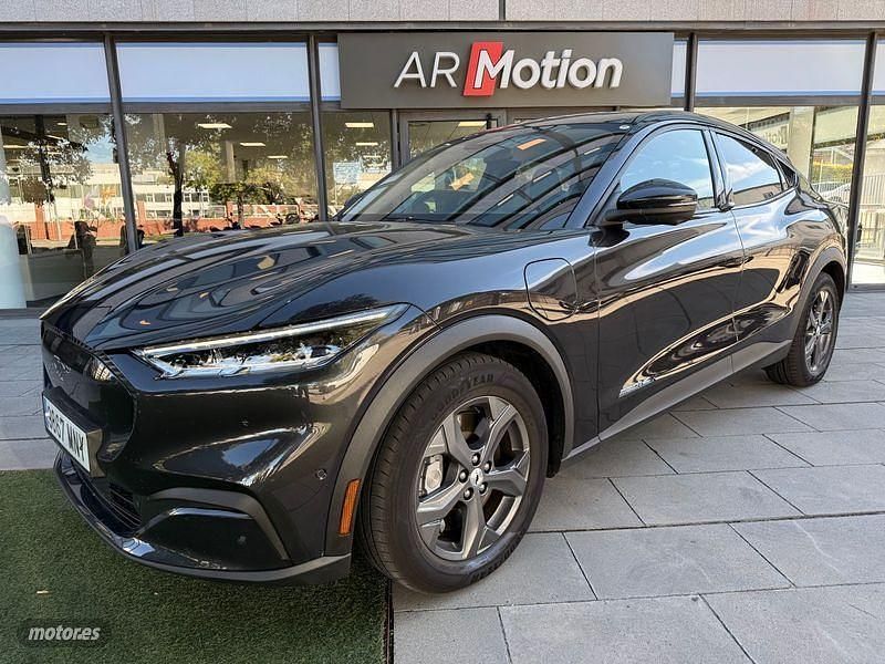 Negro Usado 2024 Ford Mustang Mach-E Premium SUV | 36.950 € (Precio justo) - Imagen 1/4