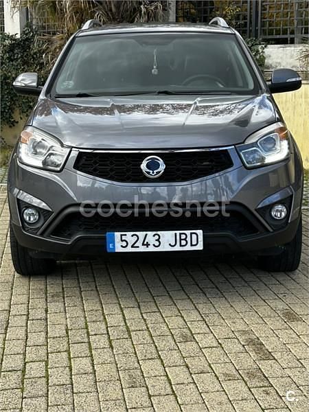 Gris / plata Usado 2014 Ssangyong (KGM) Korando Limited SUV | 6950 € (Super precio) - Imagen 1/4