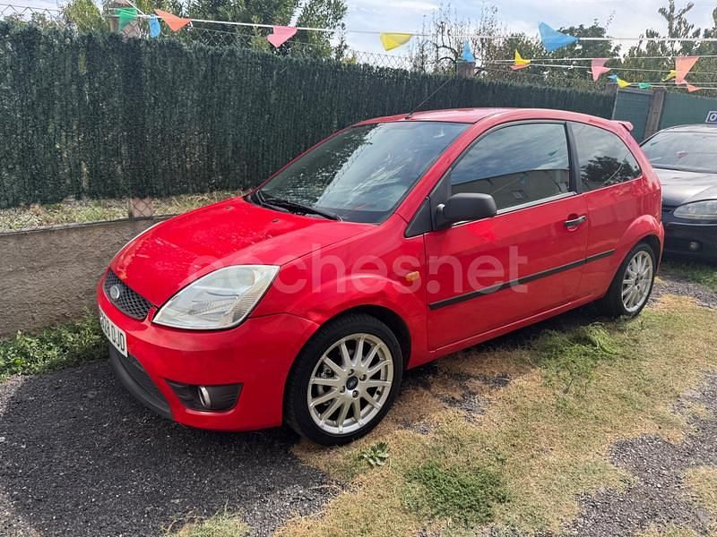 Rojo Usado 2006 Ford Fiesta Sport Utilitario | 2999 € (Buen precio) - Imagen 1/4