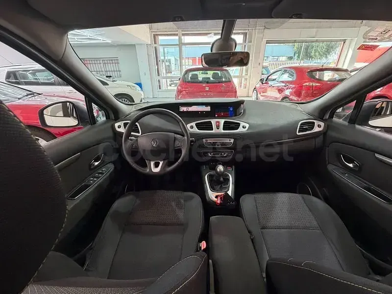 Usado Renault Scénic III Dynamique 105 CV (77 kW) 2010 Blanco Monovolumen
